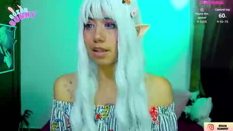 Snapshot of roxanbunny chatting on November 25, 2025, 5:18 am roxxy online show from November 25, 2025, 5:18 am