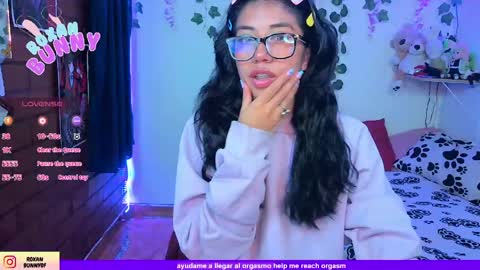 Snapshot of roxanbunny chatting on June 10, 2026, 2:45 am roxxy online show from June 10, 2026, 2:45 am