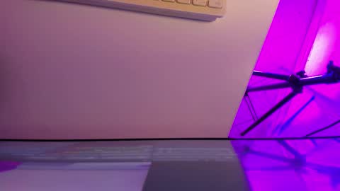 Roxane online show from March 5, 2026, 2:51 am