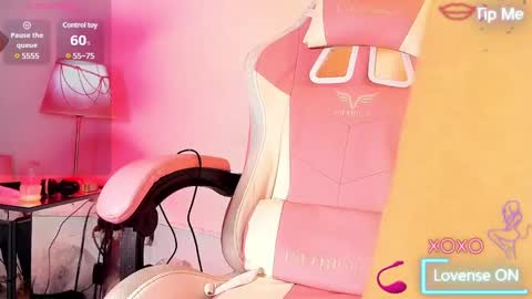 Roxane  online show from January 20, 2025, 10:18 am