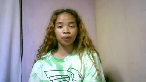roxanne_98 online show from January 17, 2026, 3:28 pm