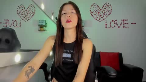 roxanne online show from March 10, 2025, 7:40 pm