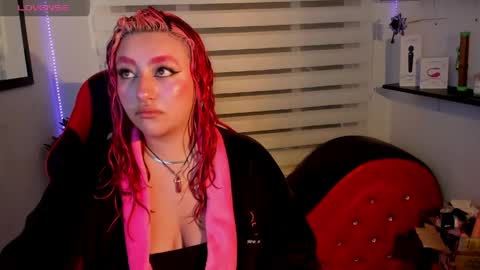roxanne online show from April 25, 2026, 12:19 pm