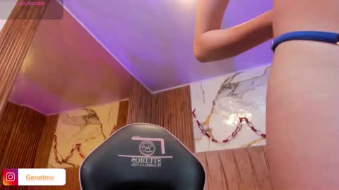 roxanne_tay online show from February 20, 2026, 7:14 pm