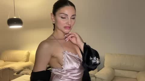 Roxy online show from July 15, 2026, 11:32 pm