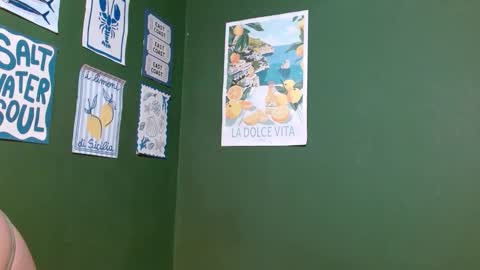 Roxie online show from December 14, 2025, 10:36 pm