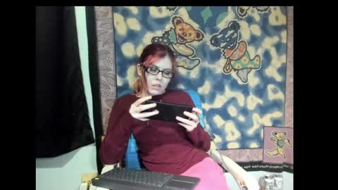 roxihazeleyes online show from March 7, 2025, 9:07 am