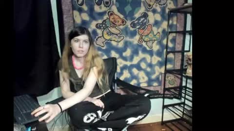 roxihazeleyes online show from July 26, 2026, 10:16 pm