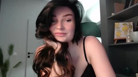 Snapshot of roxxiejet chatting on November 4, 2025, 10:03 am roxxiejet online show from November 4, 2025, 10:03 am