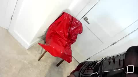 Roxy online show from April 2, 2026, 3:42 pm