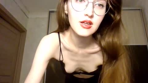 Roxxy Wharton online show from November 21, 2025, 6:23 am