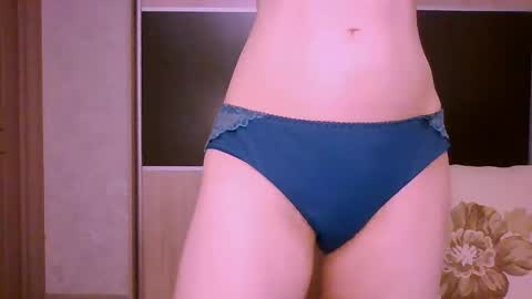 Snapshot of roxxywharton chatting on May 17, 2026, 12:12 pm Roxxy Wharton online show from May 17, 2026, 12:12 pm