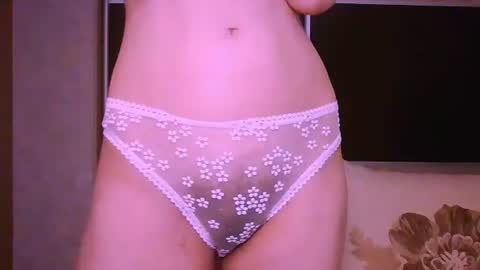 Snapshot of roxxywharton chatting on July 2, 2026, 11:05 am Roxxy Wharton online show from July 2, 2026, 11:05 am