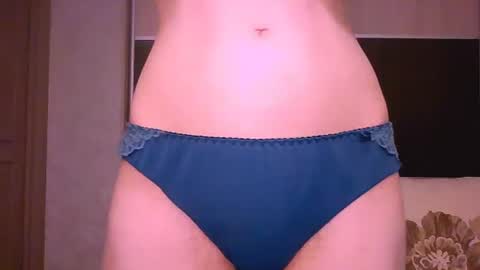 Snapshot of roxxywharton chatting on July 12, 2026, 11:23 am Roxxy Wharton online show from July 12, 2026, 11:23 am