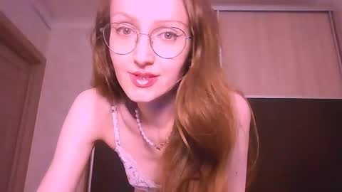 Snapshot of roxxywharton chatting on July 13, 2026, 11:24 am Roxxy Wharton online show from July 13, 2026, 11:24 am