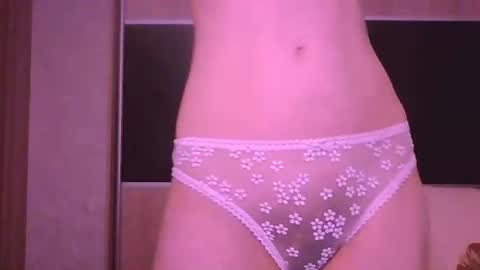 Snapshot of roxxywharton chatting on July 16, 2026, 11:27 am Roxxy Wharton online show from July 16, 2026, 11:27 am