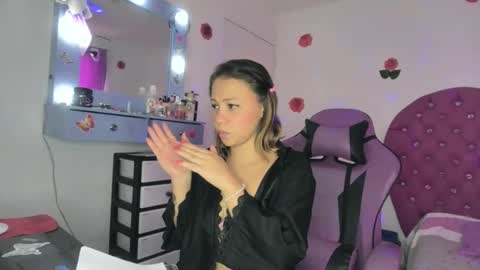 Roxy online show from February 16, 2026, 2:02 pm