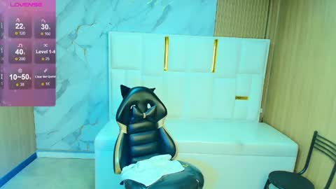 Snapshot of roxy_luxe_tf chatting on May 11, 2026, 2:45 pm Roxy online show from May 11, 2026, 2:45 pm
