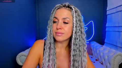 Roxy online show from March 14, 2026, 1:23 am