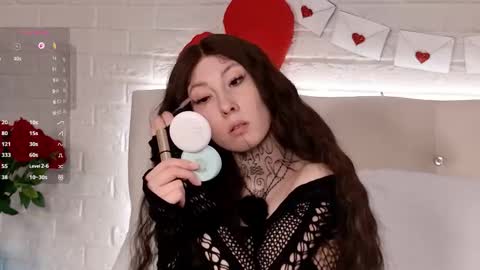 roxanne online show from February 6, 2026, 5:49 pm