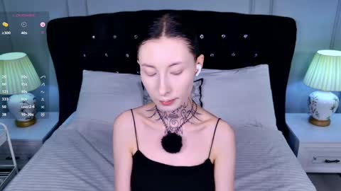 roxanne online show from May 3, 2026, 3:45 am