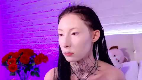 roxanne online show from June 29, 2026, 3:35 am