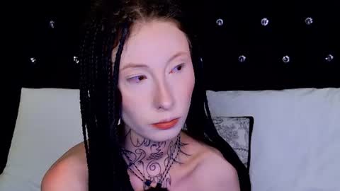 roxanne online show from July 4, 2026, 3:35 am