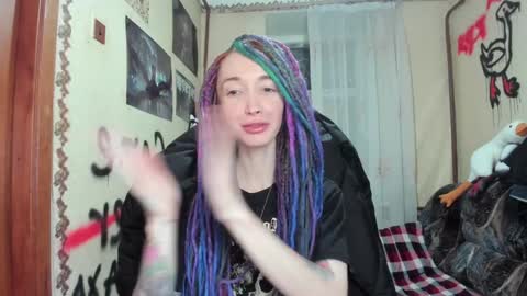 Snapshot of roxy_silver chatting on December 5, 2024, 8:11 pm Roxy online show from December 5, 2024, 8:11 pm