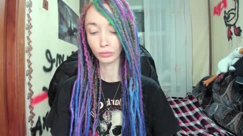 Snapshot of roxy_silver chatting on December 5, 2024, 11:18 pm Roxy online show from December 5, 2024, 11:18 pm