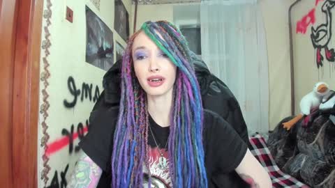 Snapshot of roxy_silver chatting on December 12, 2024, 8:21 pm Roxy online show from December 12, 2024, 8:21 pm