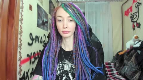 Snapshot of roxy_silver chatting on December 16, 2024, 8:16 pm Roxy online show from December 16, 2024, 8:16 pm