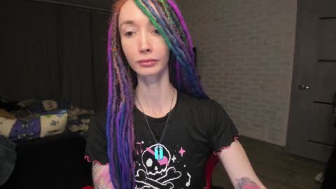 Snapshot of roxy_silver chatting on December 27, 2024, 10:48 pm Roxy online show from December 27, 2024, 10:48 pm