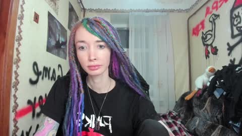 Snapshot of roxy_silver chatting on December 31, 2024, 12:11 am Roxy online show from December 31, 2024, 12:11 am