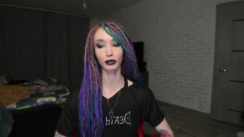 Snapshot of roxy_silver chatting on January 9, 2025, 5:00 pm Roxy online show from January 9, 2025, 5:00 pm