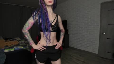 Snapshot of roxy_silver chatting on January 12, 2025, 2:41 pm Roxy online show from January 12, 2025, 2:41 pm