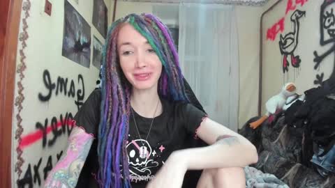 Snapshot of roxy_silver chatting on January 14, 2025, 10:12 pm Roxy online show from January 14, 2025, 10:12 pm