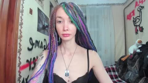 Snapshot of roxy_silver chatting on January 22, 2025, 8:49 pm Roxy online show from January 22, 2025, 8:49 pm