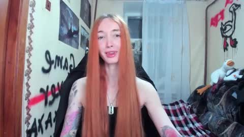 Snapshot of roxy_silver chatting on February 13, 2025, 9:17 pm Roxy online show from February 13, 2025, 9:17 pm