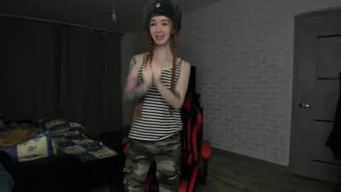 Snapshot of roxy_silver chatting on February 21, 2025, 9:22 pm Roxy online show from February 21, 2025, 9:22 pm