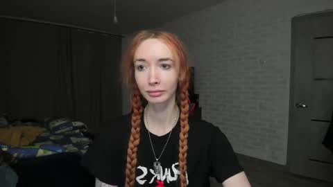 Snapshot of roxy_silver chatting on February 25, 2025, 1:52 am Roxy online show from February 25, 2025, 1:52 am