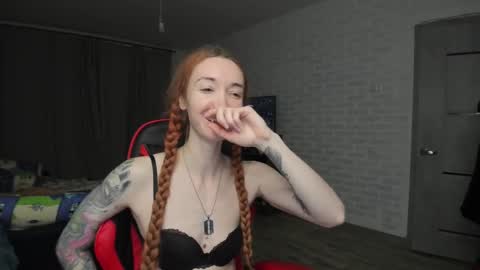 Snapshot of roxy_silver chatting on March 4, 2025, 10:27 pm Roxy online show from March 4, 2025, 10:27 pm