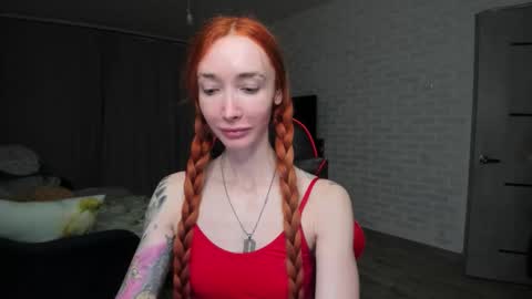 Snapshot of roxy_silver chatting on November 10, 2025, 3:55 pm Roxy online show from November 10, 2025, 3:55 pm