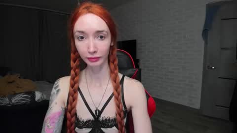 Snapshot of roxy_silver chatting on November 14, 2025, 9:13 pm Roxy online show from November 14, 2025, 9:13 pm