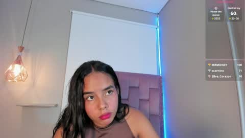 roxy_stone1 online show from April 23, 2026, 8:00 pm