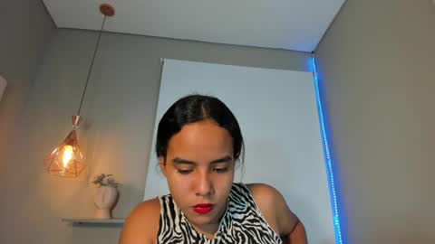 Snapshot of roxy_stone1 chatting on June 22, 2026, 7:11 pm roxy_stone1 online show from June 22, 2026, 7:11 pm