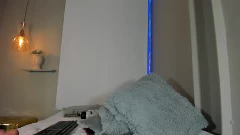 Snapshot of roxy_stone1 chatting on July 14, 2026, 10:21 am roxy_stone1 online show from July 14, 2026, 10:21 am