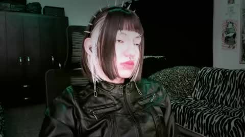 Snapshot of roxy_toxic chatting on April 29, 2026, 12:59 am Roxy Independient model Help me to reach 50 thumbs up online show from April 29, 2026, 12:59 am
