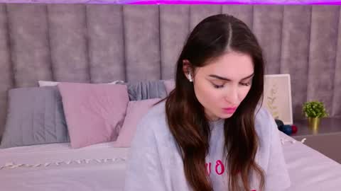 Roxy online show from February 20, 2025, 9:44 am