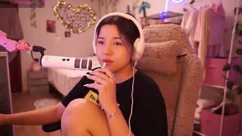 Snapshot of roxysuh chatting on August 2, 2026, 9:30 am roxysuh online show from August 2, 2026, 9:30 am