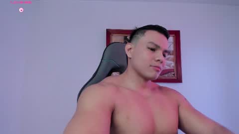 Snapshot of roy__constance chatting on June 13, 2026, 5:33 pm Roy Constance online show from June 13, 2026, 5:33 pm